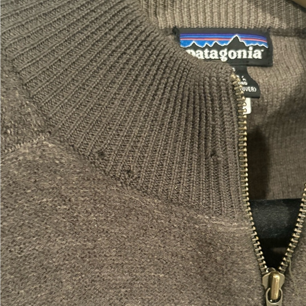 Patagonia Women’s Zip-Up Sweater 100% Wool - Picture 3 of 6